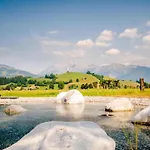 Lägenhet In Near Ski-area With Balcony & Parking