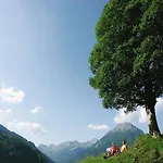 In Near Ski-area With Balcony & Parking Kleinarl