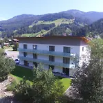 In Near Ski-area With Balcony & Parking * Kleinarl