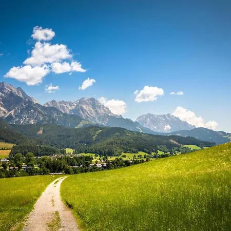 In Near Ski-area With Balcony & Parking * Kleinarl