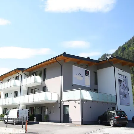 Apartament In Near Ski-area With Balcony & Parking