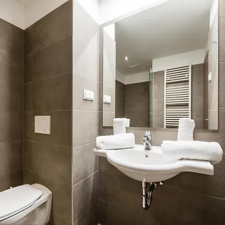 In Near Ski-area With Balcony & Parking
