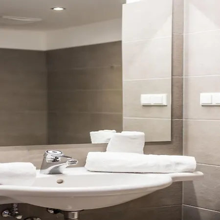 In Near Ski-area With Balcony & Parking * Kleinarl