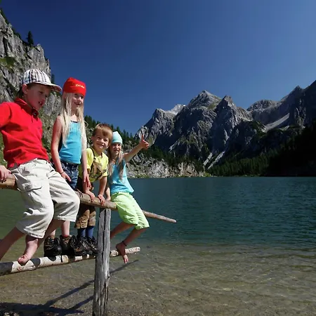 In Near Ski-area With Balcony & Parking Apartament Kleinarl