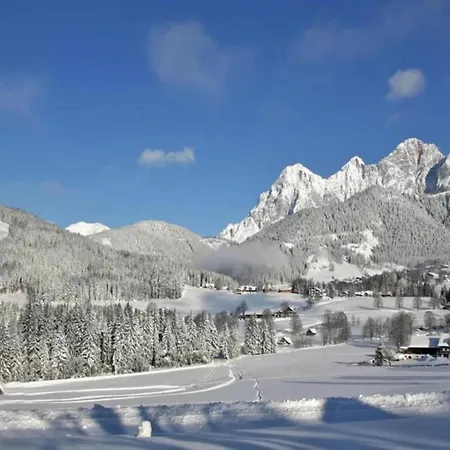 In Near Ski-area With Balcony & Parking